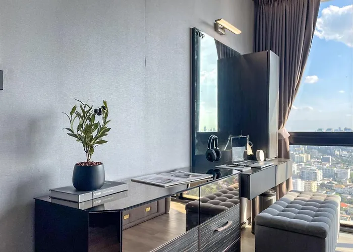 400m To Mrt L Large 54 Sqm L High Floor 公寓 曼谷