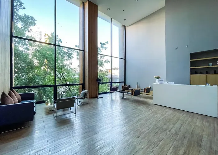 400m To Mrt L Large 54 Sqm L High Floor 公寓 曼谷