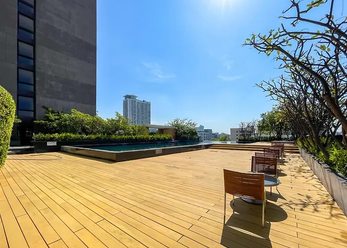 400m To Mrt L Large 54 Sqm L High Floor 公寓